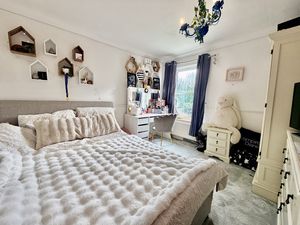 Photo 5- click for photo gallery